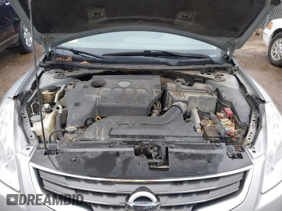 2010 Nissan Altima 2.5 SL with VIN 1N4AL2AP8AC133274, listed as a IAAI auction lot 41523789 with 206,003 mi miles. Bid and sale history available at carsss.com. Image 10.