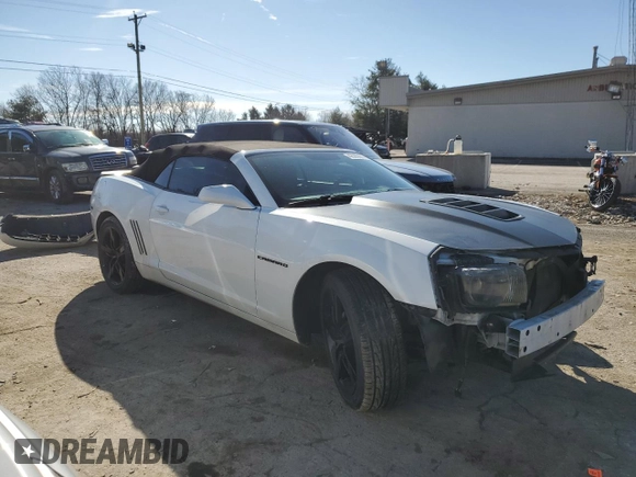 2013 Chevrolet Camaro LT z VIN 2G1FC3D30D9217897, wystawiony jako Copart lot #42090665 z przebiegiem 132 813 mil mil oraz Szkoda całkowita • Salvage title. Historia ofert i sprzedaży dostępna na DreamBid. Obrazek 4.