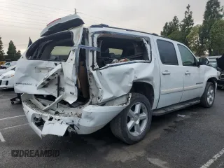 2008 Chevrolet Suburban Commercial with VIN 1GNFC16098R274049, listed as a Copart auction lot 80129264 with 237,623 mi miles and Salvage Title. Bid and sale history available at carsss.com. Image 3.