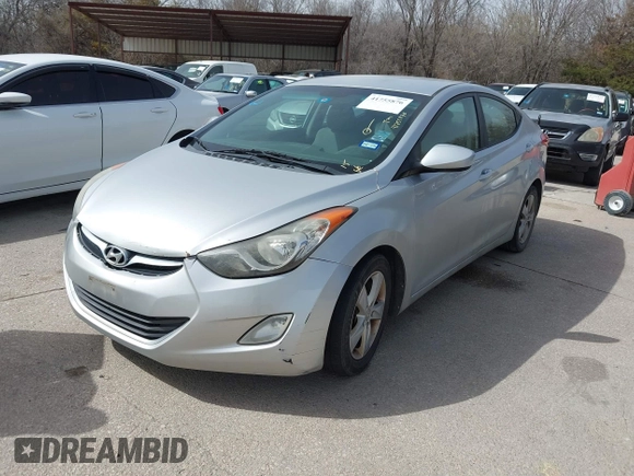 2013 Hyundai Elantra GLS z VIN 5NPDH4AE6DH257524, wystawiony jako IAAI lot #41755876 z przebiegiem 198 554 mil mil oraz . Historia ofert i sprzedaży dostępna na DreamBid. Obrazek 2.