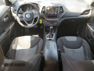 2018 Jeep Cherokee Latitude with VIN 1C4PJLCB6JD534169, listed as a Copart auction lot 57341685 with 235,267 mi miles and Clean title. Bid and sale history available at DreamBid. Image 8.