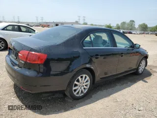 2013 Volkswagen Jetta SE with VIN 3VWDX7AJ4DM257210, listed as a Copart auction lot 61043365 with 85,166 mi miles and Salvage title. Bid and sale history available at DreamBid. Image 3.