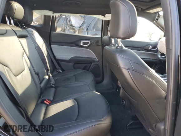 2024 Jeep Compass Latitude Lux with VIN 3C4NJDFN1RT104509, listed as a Copart auction lot 45454915 with 31 mi miles and Salvage title. Bid and sale history available at DreamBid. Image 11.