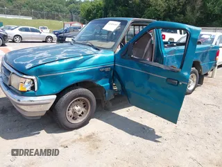 1994 Ford Ranger Splash z VIN 1FTCR10A2RUD04809, wystawiony jako IAAI lot #42685685 z przebiegiem 215 658 mil mil oraz . Historia ofert i sprzedaży dostępna na DreamBid. Obrazek 2.