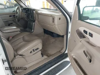 2004 GMC Yukon Denali z VIN 1GKEK63U84J148225, wystawiony jako IAAI lot #42218451 z przebiegiem 296 149 mil mil oraz . Historia ofert i sprzedaży dostępna na DreamBid. Obrazek 5.