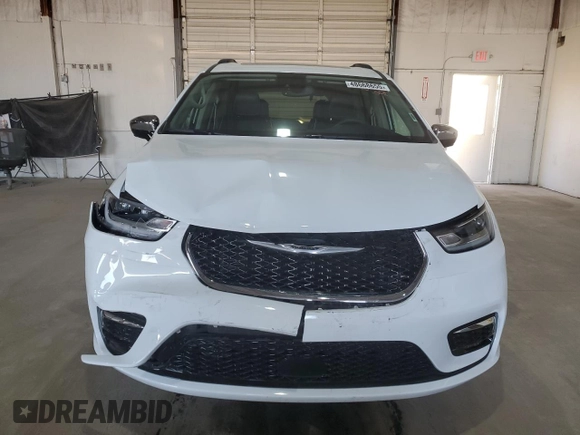 2023 Chrysler Pacifica Limited with VIN 2C4RC3GG0PR576447, listed as a Copart auction lot 48668655 with Not provided miles and Salvage title. Bid and sale history available at DreamBid. Image 5.