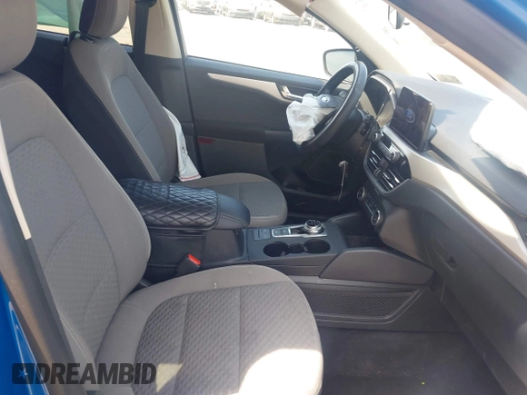 2020 Ford Escape SE with VIN 1FMCU9G62LUC65043, listed as a IAAI auction lot 42122819 with 28,341 mi miles. Bid and sale history available at carsss.com. Image 5.