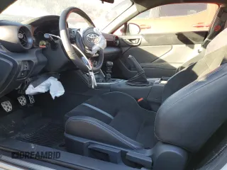2023 Toyota 86 Premium z VIN JF1ZNBE15P9761124, wystawiony jako Copart lot #42998985 z przebiegiem 10 794 mil mil oraz Szkoda całkowita • Salvage title. Historia ofert i sprzedaży dostępna na DreamBid. Obrazek 7.