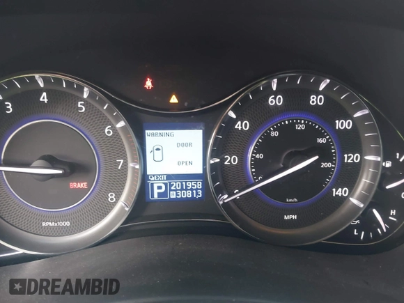 2011 Infiniti QX56 7-passenger z VIN JN8AZ2NF6B9500900, wystawiony jako IAAI lot #41585262 z przebiegiem 201 958 mil mil oraz . Historia ofert i sprzedaży dostępna na DreamBid. Obrazek 7.