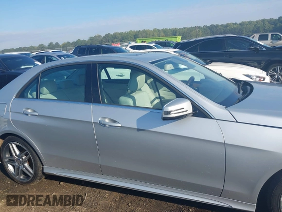 2014 Mercedes-Benz E-Class E 350 Sport with VIN WDDHF5KB5EB071435, listed as a IAAI auction lot 40458844 with 102,629 mi miles. Bid and sale history available at carsss.com. Image 13.