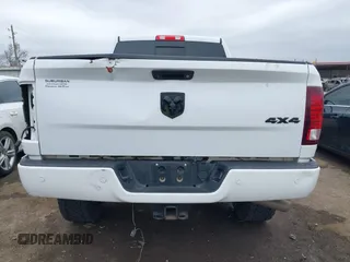 2018 Ram 2500 Laramie with VIN 3C6UR5NJ4JG328211, listed as a IAAI auction lot 41690078 with 97,265 mi miles and . Bid and sale history available at DreamBid. Image 17.