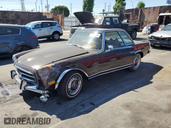 1970 Mercedes-Benz SL with VIN 11304412015305, listed as a Copart auction lot 65378684 with 83,202 mi miles and Salvage title. Bid and sale history available at DreamBid. Image 1.