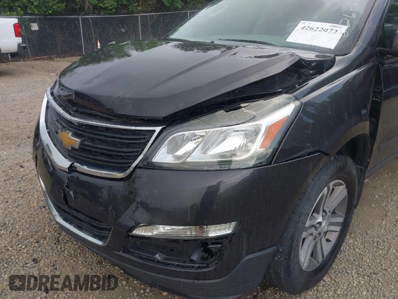 2017 Chevrolet Traverse LS с VIN 1GNKRFED3HJ234403, выставлен на аукционе IAAI как лот 42622072 с пробегом Не указан миль и . История ставок и продаж доступна на DreamBid. Изображение 18.