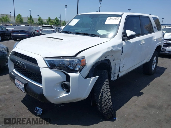 2019 Toyota 4Runner SR5 with VIN JTEBU5JR1K5725714, listed as a IAAI auction lot 42565292 with 43,826 mi miles and . Bid and sale history available at DreamBid. Image 17.