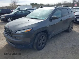 2017 Jeep Cherokee Latitude с VIN 1C4PJMCS1HW544421, выставлен на аукционе IAAI как лот 41893669 с пробегом 170 843 миль миль и . История ставок и продаж доступна на DreamBid. Изображение 17.