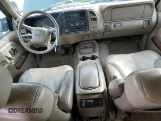2000 GMC Denali z VIN 1GKEK13R0YR151206, wystawiony jako Copart lot #45600725 z przebiegiem 227 169 mil mil oraz Czysty tytuł • Clean title. Historia ofert i sprzedaży dostępna na DreamBid. Obrazek 8.
