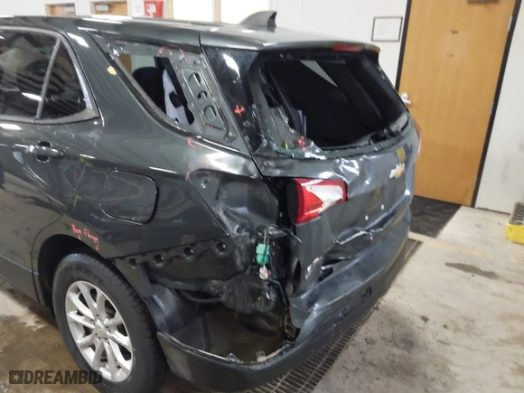 2020 Chevrolet Equinox LS with VIN 3GNAXSEV4LS585766, listed as a IAAI auction lot 41689267 with 88,641 mi miles. Bid and sale history available at carsss.com. Image 6.