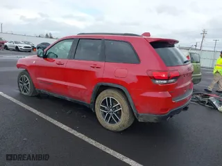 2018 Jeep Grand Cherokee Trailhawk with VIN 1C4RJFLG4JC142710, listed as a IAAI auction lot 41640917 with NaN miles. Bid and sale history available at carsss.com. Image 3.