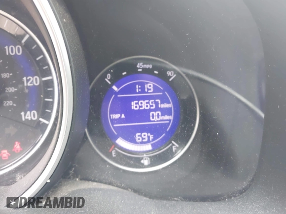 2015 Honda Fit LX with VIN 3HGGK5H57FM784299, listed as a IAAI auction lot 41863989 with 169,657 mi miles. Bid and sale history available at carsss.com. Image 16.