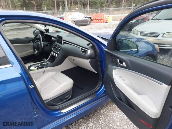 2020 Genesis G70 2.0T with VIN KMTG64LAXLU048760, listed as a IAAI auction lot 41553678 with 63,043 mi miles. Bid and sale history available at carsss.com. Image 5.