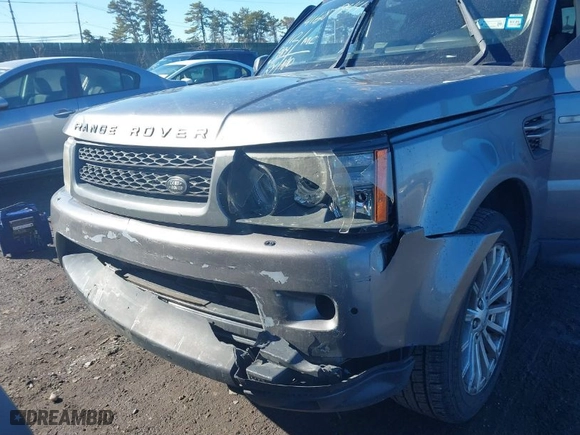 2011 Land Rover Range Rover Sport HSE with VIN SALSF2D41BA273728, listed as a IAAI auction lot 41687944 with 112,984 mi miles. Bid and sale history available at carsss.com. Image 6.