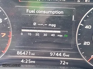 2018 Audi Q5 Premium Plus with VIN WA1BNAFY1J2011912, listed as a IAAI auction lot 41234915 with 86,471 mi miles. Bid and sale history available at carsss.com. Image 15.