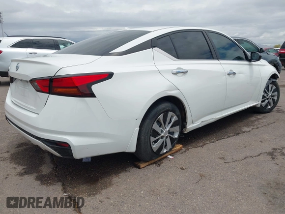 2019 Nissan Altima S with VIN 1N4BL4BV2KC171081, listed as a IAAI auction lot 42142170 with 52,942 mi miles and . Bid and sale history available at DreamBid. Image 4.