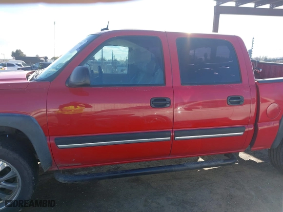 2005 Chevrolet Silverado 1500 LS with VIN 2GCEK13T251264604, listed as a IAAI auction lot 41742967 with 236,070 mi miles. Bid and sale history available at carsss.com. Image 14.