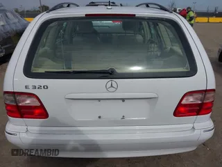 2001 Mercedes-Benz E-Class with VIN WDBJH65J31B364290, listed as a IAAI auction lot 41545677 with 162,040 mi miles. Bid and sale history available at carsss.com. Image 17.