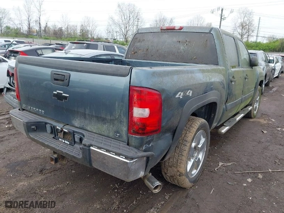 2008 Chevrolet Silverado 1500 LT w/1LT with VIN 2GCEK13J781284009, listed as a IAAI auction lot 42016023 with 152,782 mi miles. Bid and sale history available at carsss.com. Image 4.