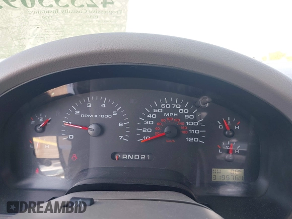 2007 Ford F-150 STX with VIN 1FTRX12W87FB65702, listed as a IAAI auction lot 42333095 with 319,576 mi miles and . Bid and sale history available at DreamBid. Image 7.