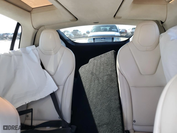 2017 Tesla Model X P100D with VIN 5YJXCBE4XHF077355, listed as a Copart auction lot 81426364 with NaN miles and Salvage Title. Bid and sale history available at carsss.com. Image 10.