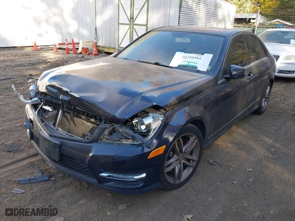 2013 Mercedes-Benz C-Class C 300 Sport with VIN WDDGF8AB8DR290863, listed as a IAAI auction lot 40739394 with 165,377 mi miles. Bid and sale history available at carsss.com. Image 2.
