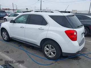 2011 Chevrolet Equinox 2LT z VIN 2GNALPECXB1153541, wystawiony jako IAAI lot #42371329 z przebiegiem 118 802 mil mil oraz . Historia ofert i sprzedaży dostępna na DreamBid. Obrazek 3.