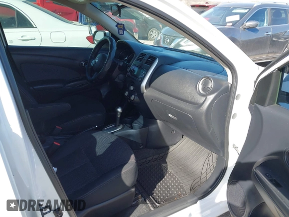2014 Nissan Versa SV with VIN 3N1CN7APXEL845910, listed as a IAAI auction lot 41845481 with 100,005 mi miles. Bid and sale history available at carsss.com. Image 5.