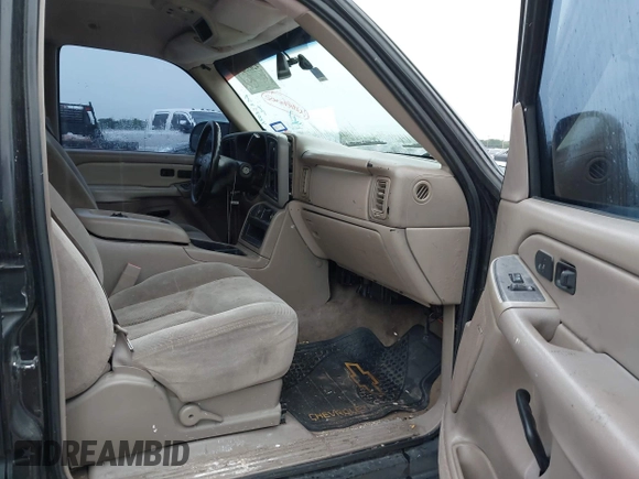2005 Chevrolet Silverado 1500 LT with VIN 2GCEK13T451222239, listed as a IAAI auction lot 42035279 with 191,439 mi miles and . Bid and sale history available at DreamBid. Image 5.