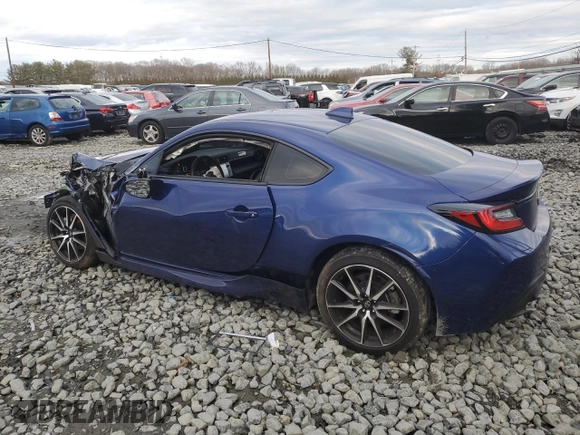 2024 Toyota 86 with VIN JF1ZNBB19R9756189, listed as a Copart auction lot 86570014 with 5,417 mi miles and Salvage Title. Bid and sale history available at DreamBid. Image 2.