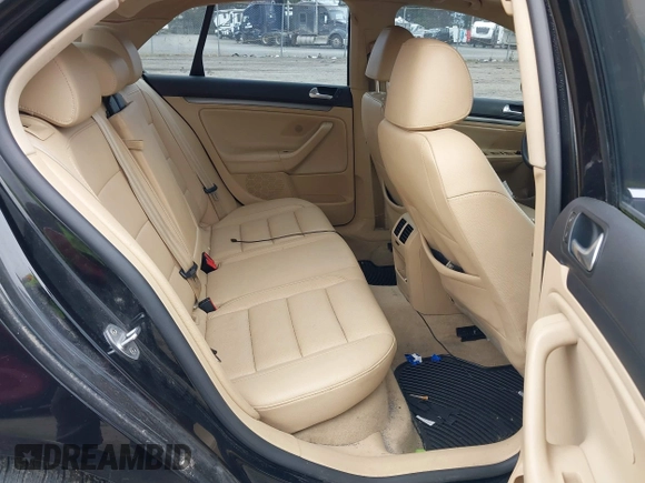 2007 Volkswagen Jetta 2.5 с VIN 3VWRF71K77M120154, выставлен на аукционе IAAI как лот 41629030 с пробегом 176 763 миль миль и . История ставок и продаж доступна на DreamBid. Изображение 8.