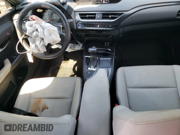 2019 Lexus UX 250h with VIN JTHU9JBH4K2000752, listed as a Copart auction lot 58760355 with 40,969 mi miles and Salvage title. Bid and sale history available at DreamBid. Image 8.