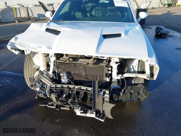 2019 Dodge Challenger SXT with VIN 2C3CDZGG3KH676194, listed as a IAAI auction lot 41324134 with 63,896 mi miles. Bid and sale history available at carsss.com. Image 6.