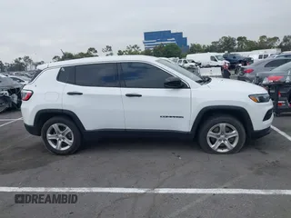 2023 Jeep Compass Sport z VIN 3C4NJDAN5PT510734, wystawiony jako IAAI lot #42519894 z przebiegiem 45 819 mil mil oraz . Historia ofert i sprzedaży dostępna na DreamBid. Obrazek 13.