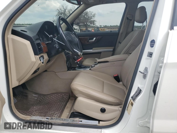 2012 Mercedes-Benz GLK 350 z VIN WDCGG8HB8CF826265, wystawiony jako Copart lot #55905015 z przebiegiem 160 609 mil mil oraz Czysty tytuł • Clean title. Historia ofert i sprzedaży dostępna na DreamBid. Obrazek 7.