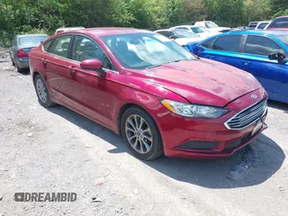 2017 Ford Fusion SE z VIN 3FA6P0HD7HR121784, wystawiony jako IAAI lot #42124603 z przebiegiem 152 324 mil mil oraz . Historia ofert i sprzedaży dostępna na DreamBid. Obrazek 1.