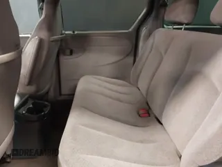 2003 Dodge Grand Caravan z VIN 2D4GP24343R188531, wystawiony jako IAAI lot #41837674 z przebiegiem 187 965 mil mil oraz . Historia ofert i sprzedaży dostępna na DreamBid. Obrazek 8.