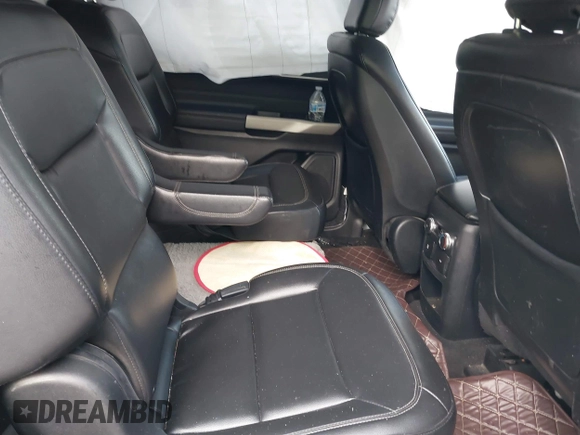 2020 Ford Explorer XLT with VIN 1FMSK8DH2LGC86989, listed as a IAAI auction lot 41078980 with 76,326 mi miles. Bid and sale history available at carsss.com. Image 8.
