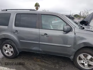 2011 Honda Pilot EX with VIN 5FNYF3H49BB026174, listed as a IAAI auction lot 41795460 with 201,488 mi miles and . Bid and sale history available at carsss.com. Image 13.