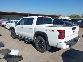 2022 Nissan Frontier SV with VIN 1N6ED1EJ2NN685935, listed as a IAAI auction lot 41859677 with 33,153 mi miles and . Bid and sale history available at DreamBid. Image 3.
