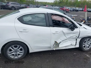 2016 Scion iA with VIN 3MYDLBZV0GY133944, listed as a IAAI auction lot 42030699 with 67,581 mi miles. Bid and sale history available at carsss.com. Image 18.