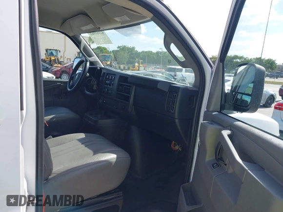 2017 GMC Savana Cargo Van with VIN 1GTW7AFFXH1178804, listed as a IAAI auction lot 42169963 with 157,851 mi miles. Bid and sale history available at carsss.com. Image 5.