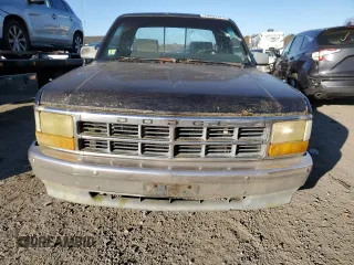1992 Dodge Dakota z VIN 1B7FL23X0NS547108, wystawiony jako Copart lot #79857274 z przebiegiem 190 814 mil mil oraz Czysty tytuł • Clean title. Historia ofert i sprzedaży dostępna na DreamBid. Obrazek 5.